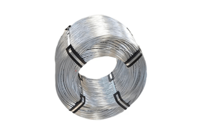 El rollo de alambre de hierro electro galvanizado con su revestimiento grueso de zinc tiene una buena resistencia a la corrosión